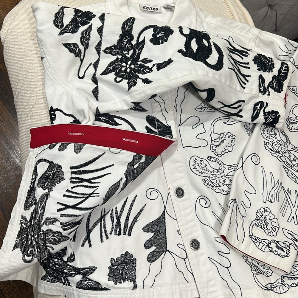 Chicos white denim jacket with black and white pattern - Picture 3 of 4